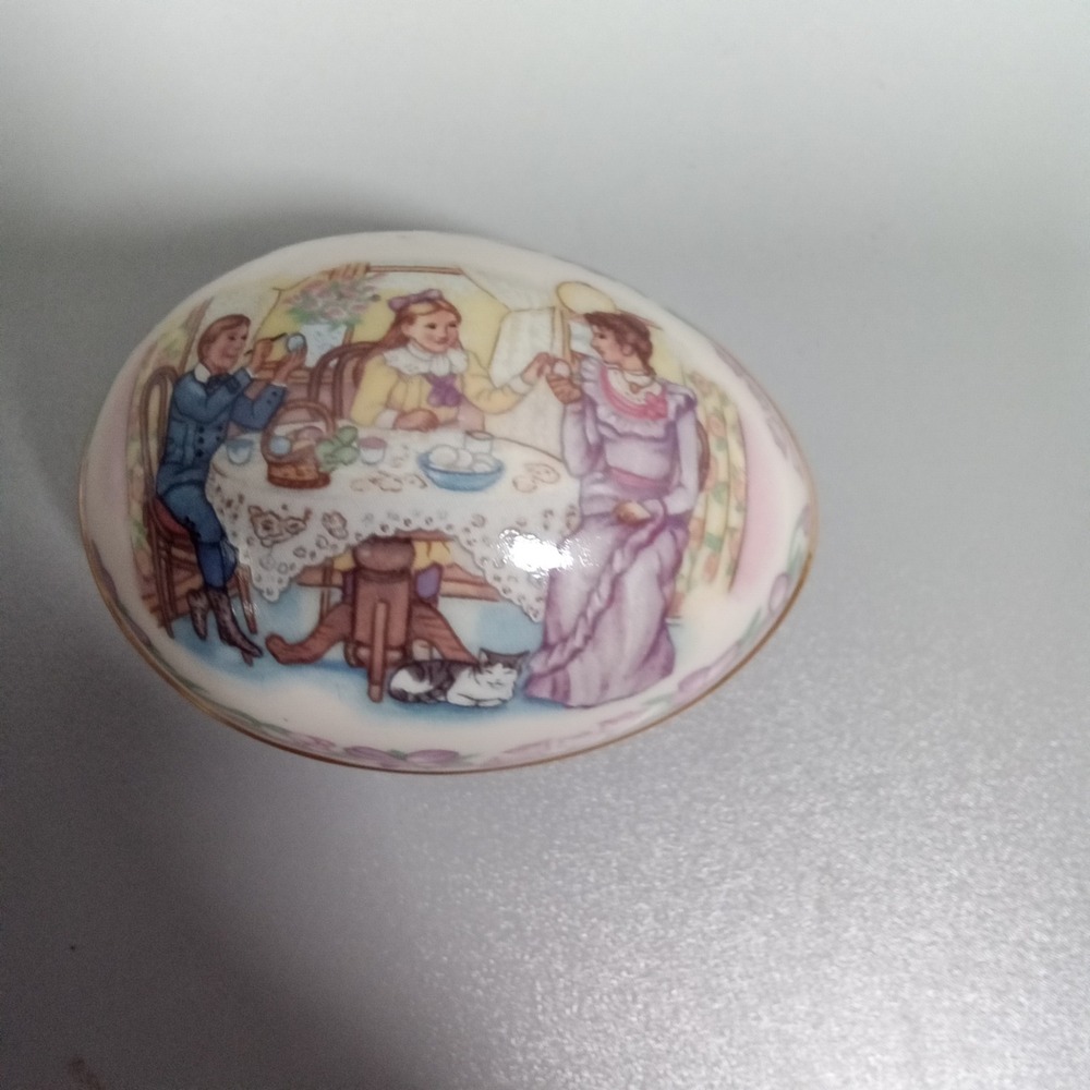 Lenox Victorian Easter Eggs 1989 Limited Edition Porcelain Trinket Box Floral